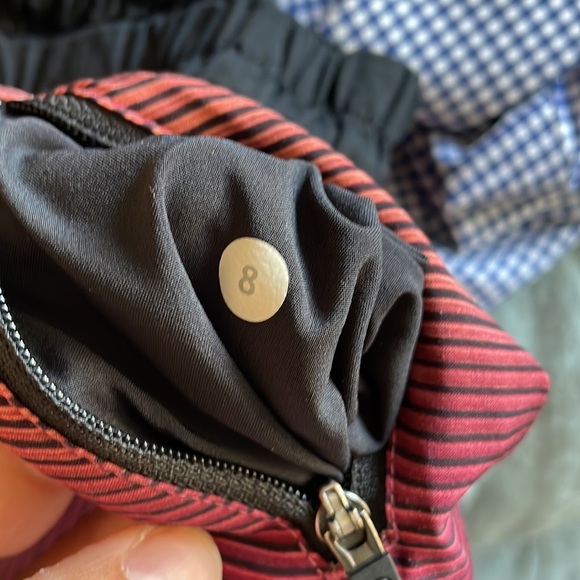 Lululemon Tracker Short Size 8 - Picture 3 of 4